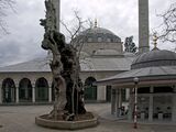 Atik Valide Mosque.jpg