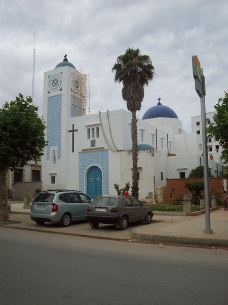 ملف:Larache Iglesia Pilar.jpg
