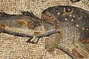 الكشف عن قطعة فسيفساء في اللد تعود للعصر البيزنطي.