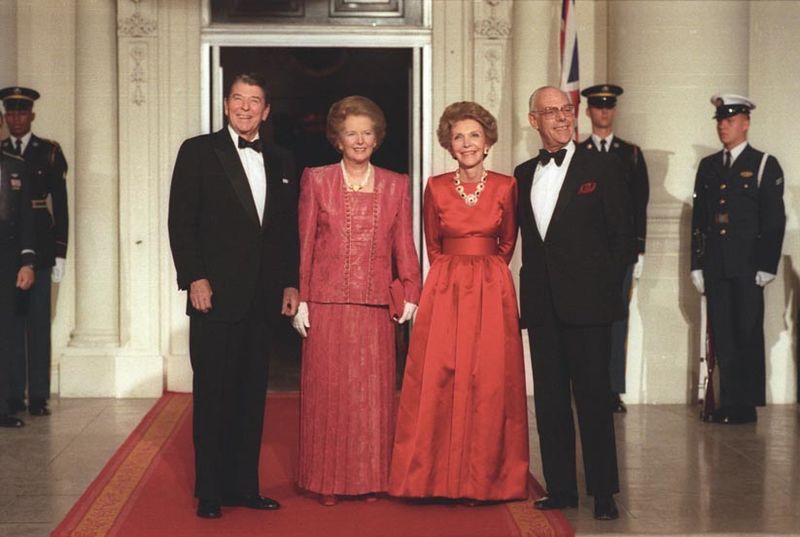 ملف:Reagan's - Thatcher's c50515-16.jpg