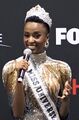 ملكة جمال الكون 2019 زوزيبيني تونزي جنوب أفريقيا
