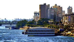 نهر النيل عند مدينة دسوق.
