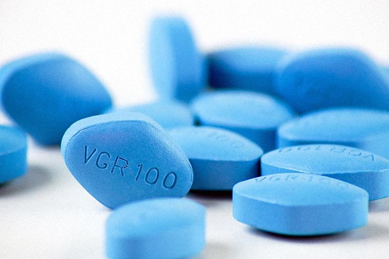 ملف:Generic-viagra 100 mg.jpg