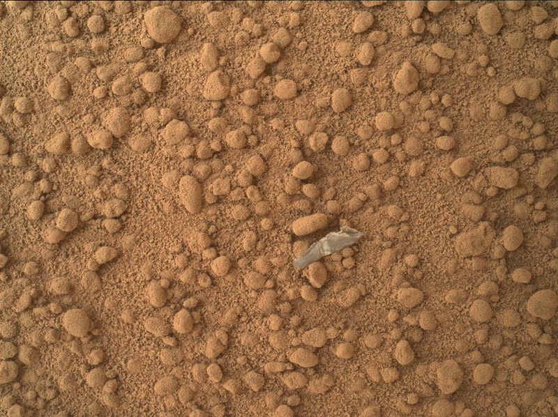 ملف:PIA16230-MarsCuriosityRover-Sand-Closeup-201011.jpg