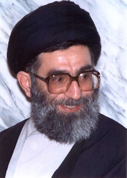 ملف:Portrait of Ali Khamenei - circa 1987.jpg