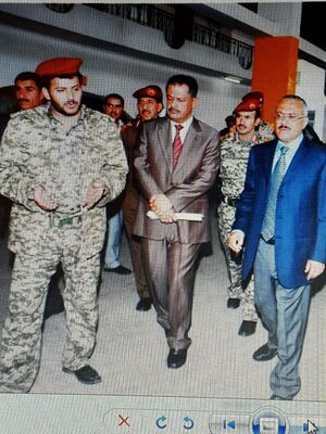 حسن بن جلال العبيدي مع الرئيس اليمني الأسبق علي عبد الله صالح