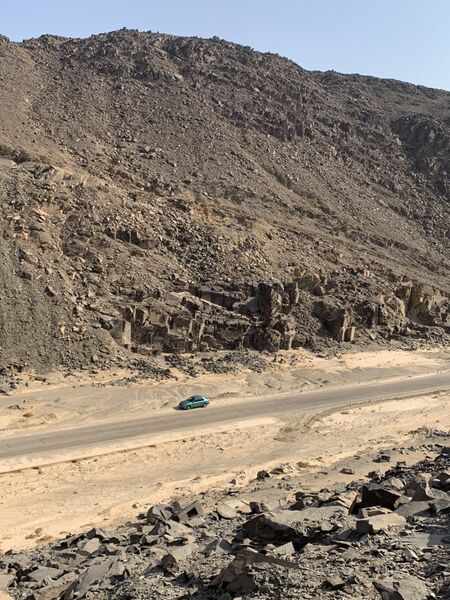 ملف:طريق محجر وادي الحمامات44.jpg