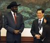 الصين ترفض التنقيب في جنوب السودان وتعِد سلڤا كير بمعونة فقط، فيقطع زيارته