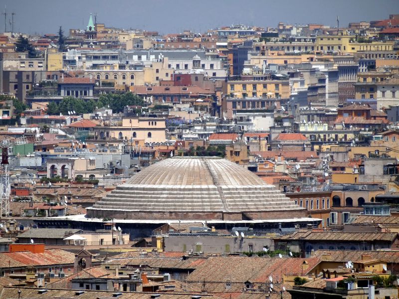ملف:Pantheon-Roof-from-Gianicolo-2012.JPG
