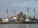 Cristal Mosque in Kuala Terengganu.jpg