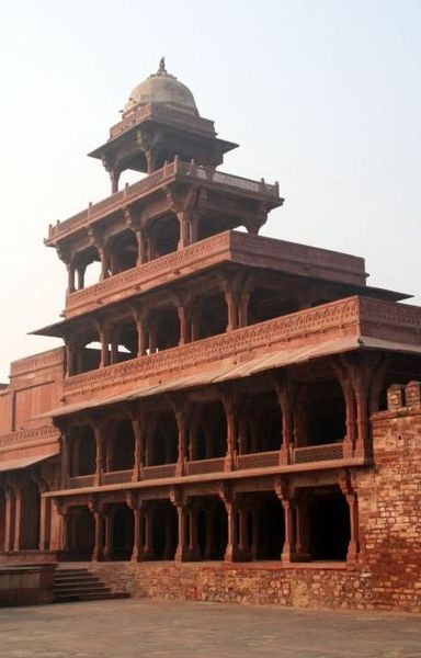 ملف:The Panch Mahal in Fatehpur Sikri.jpg