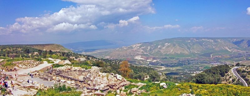 ملف:Umm Qais Galilee-Golan panorama.jpg