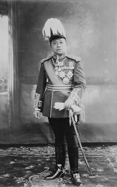 ملف:King Vajiravudh (Rama VI) in British General's uniform.jpg