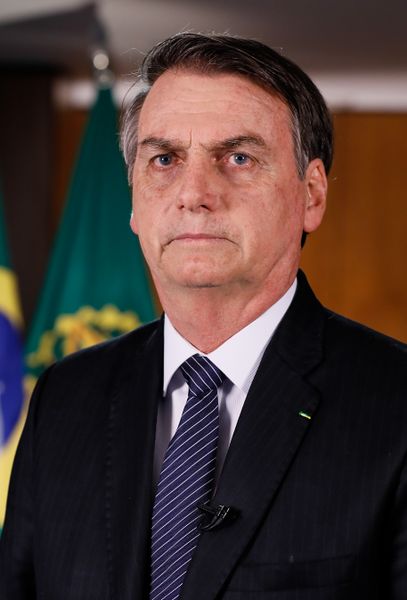ملف:Jair Bolsonaro em 24 de abril de 2019 (1) (cropped).jpg