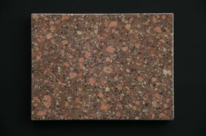 Loebejuener porphyr poliert.jpg