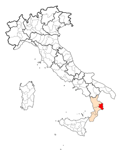 Map highlighting the location of the province of Crotone in Italy