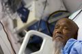 حاج هندي يمكث في العناية المركزة للقلب في مستشفى النور ضمن الرعاية الطبية المجانية للحيج في مكة