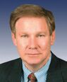 Tom Davis, official 109th Congress photo portrait, pictorial.jpg