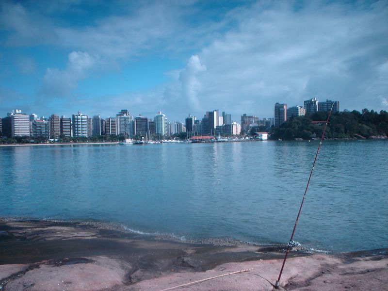 ملف:Praia em Vitória-ES, Brasil.jpg