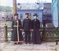 ثلاثة أجيال من العائلة الروسية, 1910