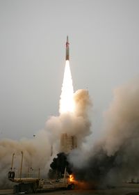 إطلاق آرو 2 في 26 أغسطس 2004.