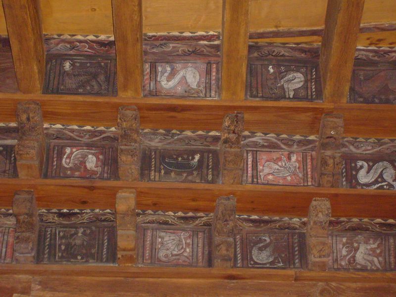 ملف:Frejus Cathedral Cloister Ceiling.jpg