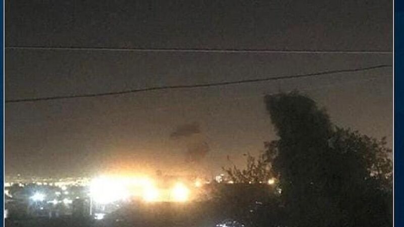 ملف:النيران تندلع من مطار أربيل بعد هجوم 11 سبتمبر 2021.jpeg
