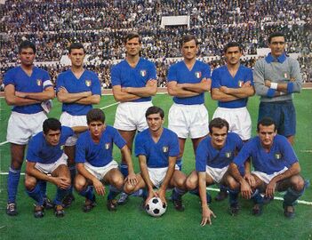 المنتخب الإيطالي لكرة القدم.