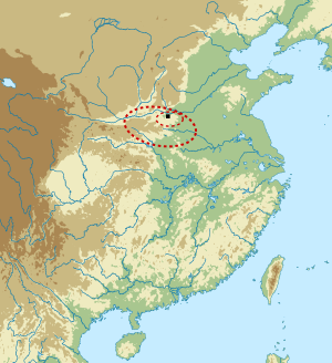 Relief map of eastern China with oval marking an area in western Henan, and the Erlitou site just south of the Yellow River