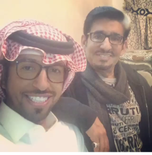 صورة لتركي السدحان مع والده.png