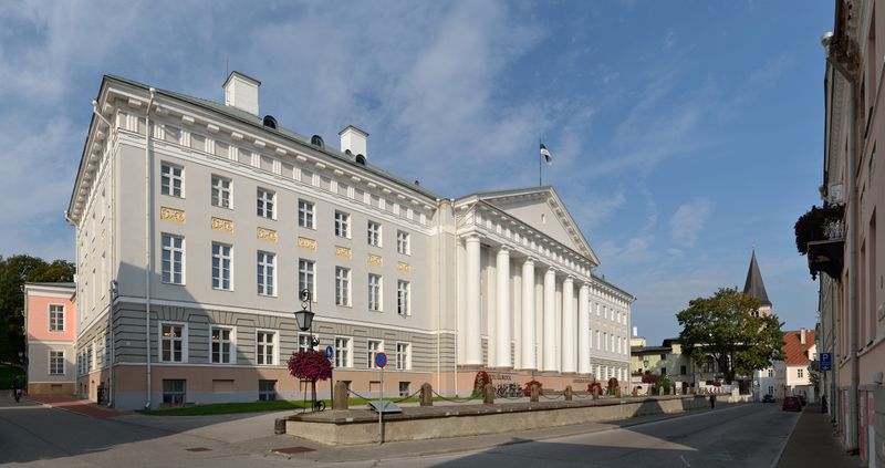 ملف:Tartu Ülikooli peahoone 2012.jpg
