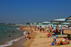 الشاطئ الذهبي لساحل البحر الأسود