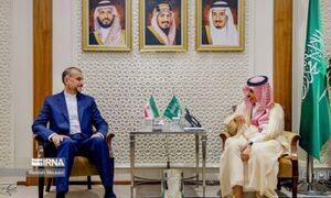 فيصل بن فرحان وزير الخارجية السعودية يستقبل حسين أمير عبد اللهيان وزير خارجية إيران في السعودية (17 أغسطس 2023)