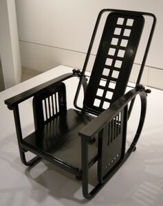 Adjustable-back chair Model 670 "Sitzmaschine" by Josef Hoffmann (1905)