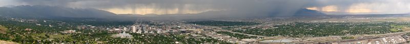 ملف:Rainstorm over Salt Lake City.jpg