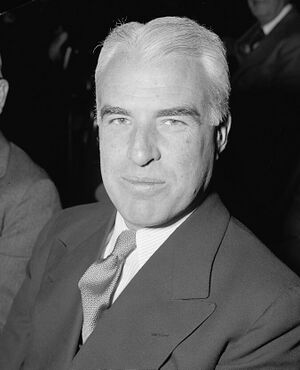 Edward R. Stettinius, Chairman of U.S. Steel, testifying before Monopoly Committee LCCN2016875665 (Cropped).jpg