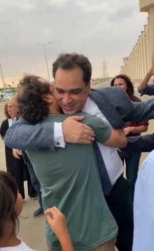 زياد العليمي بعد اخلاء سبيله