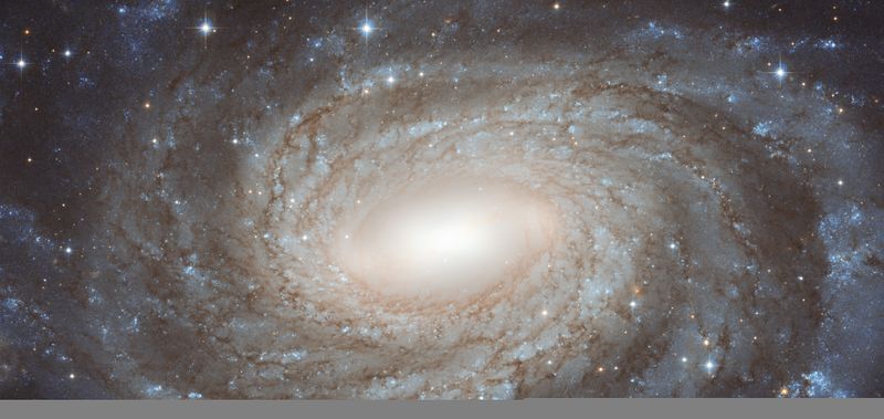 ملف:NGC 6384 HST.jpg