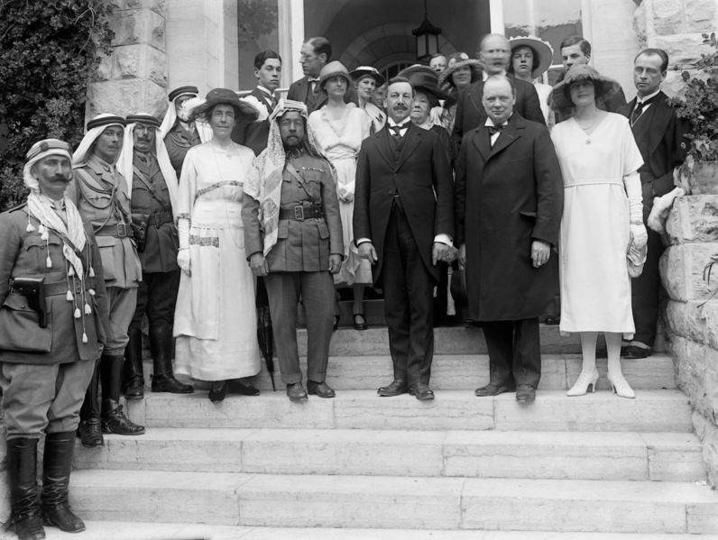 ملف:Winston Churchill and Abdullah I of Jordan 1921 (restored).jpg