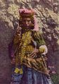 امرأة من أولاد نايل ترتدي الزي التقليدي. المصدر: ناشيونال جيوگرافيك، 1917.