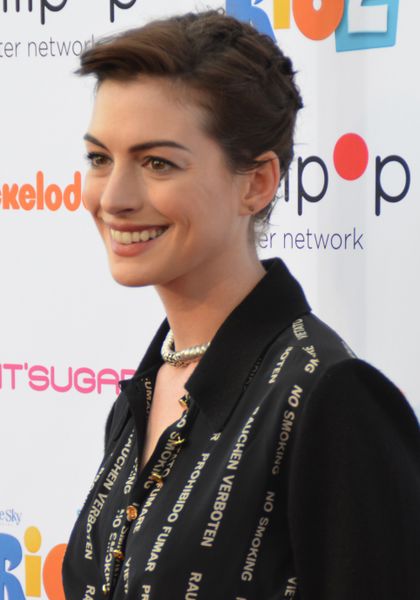 ملف:Anne Hathaway 2014 (cropped).jpg