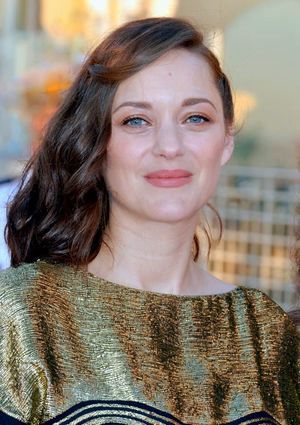 Marion Cotillard Cabourg 2017.jpg