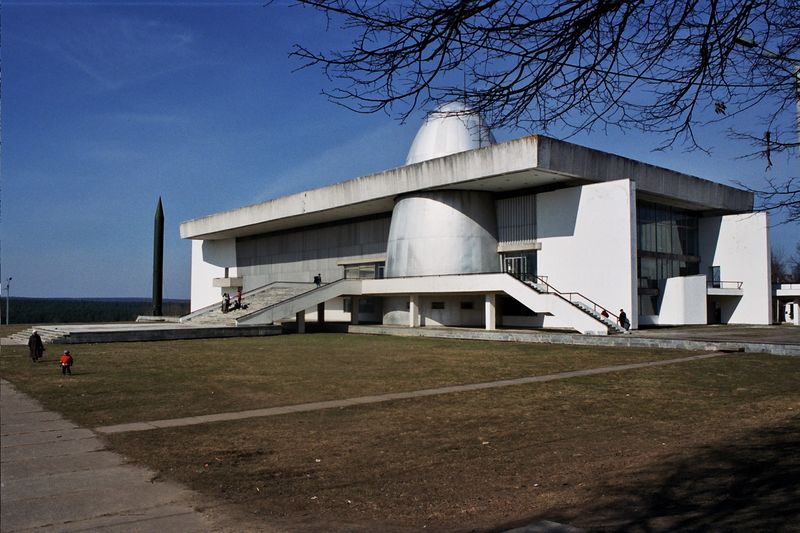 ملف:Space museum (Kaluga).jpg