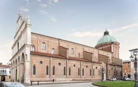 Cathedral (Vicenza) - Sud esposizione.jpg