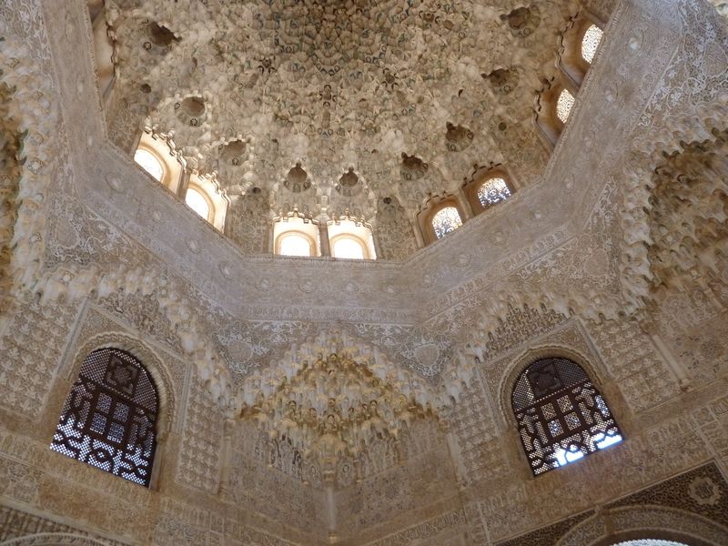 ملف:Ceiling in Alhambra.JPG