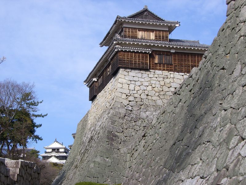 ملف:Matsuyama castle(Iyo)1.JPG