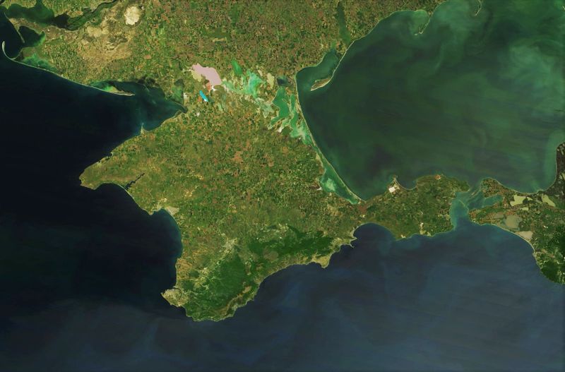 ملف:Satellite picture of Crimea, Terra-MODIS, 05-16-2015.jpg