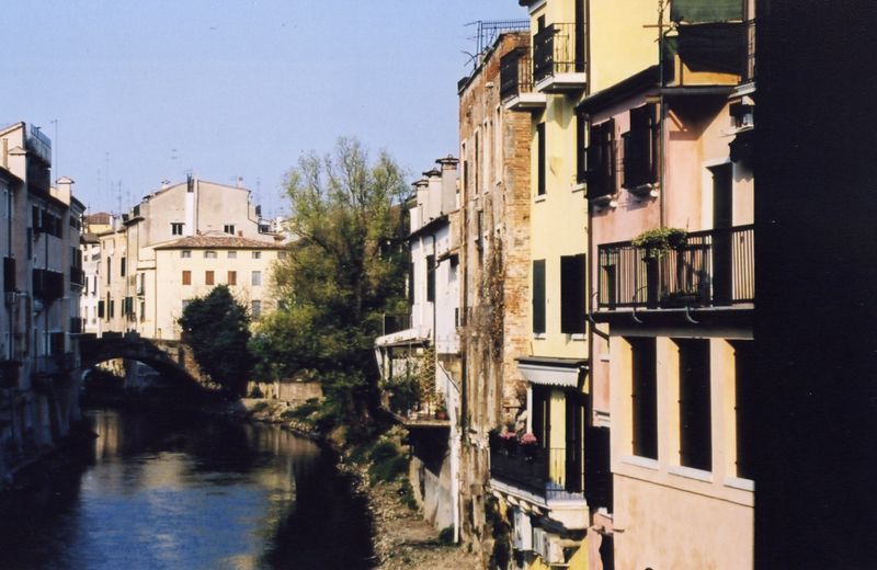 ملف:Padova-channel.jpg