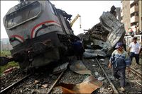 حادثة قطار شمال القاهرة، يوليو 2007، اقيل على إثرها رئيس سكك حديد مصر.