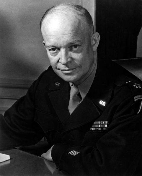 ملف:General Dwight D. Eisenhower.jpg